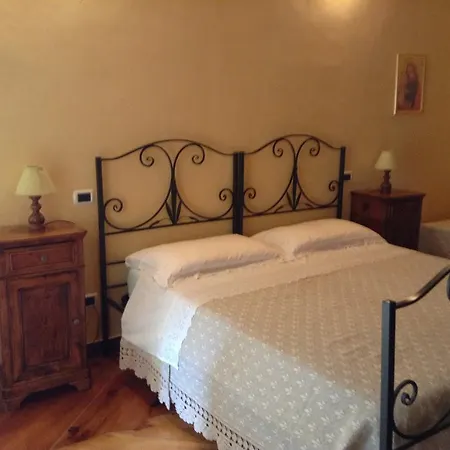 Alessi Bed and breakfast 3*